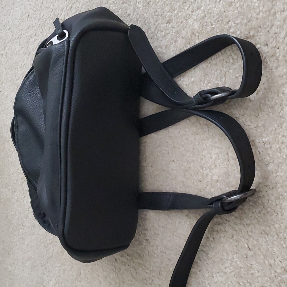 Like New Target Universal Thread Small Backpack - image 3